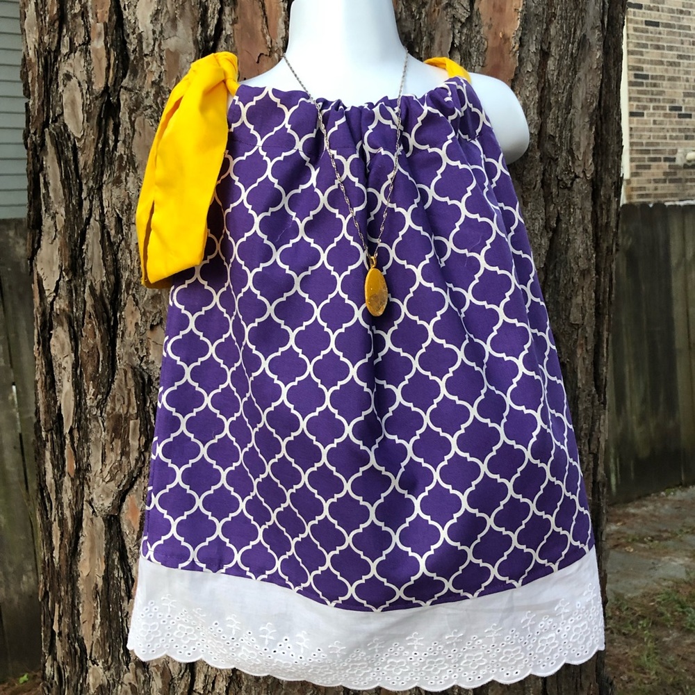Handmade girl’s dress 👗
